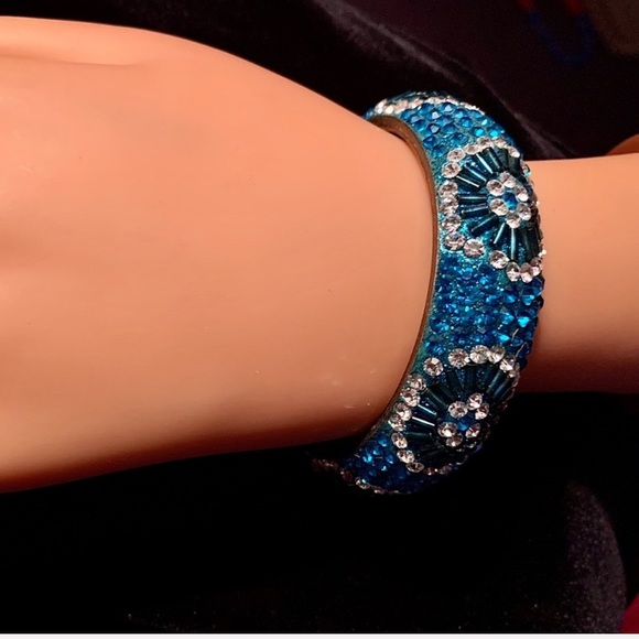 Dramatic & Dazzling Handmade Crystal Blue Bangle - Bracelet - Picture 6 of 16